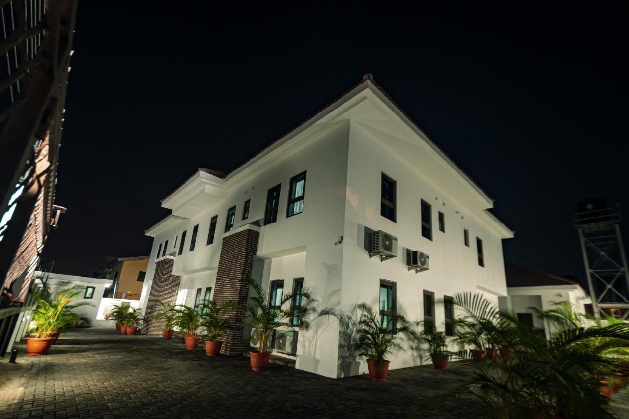 Quest Boutique Hotel Gwarinpa Bagian luar foto